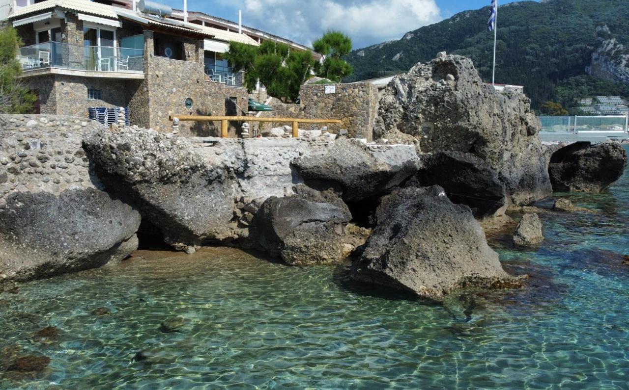 Black Rocks Family, Luxury Seafront Beach Maisonette Ájos Górdios Eksteriør bilde